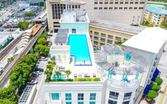 7280 SW 90th Street E313, Miami, FL 33156