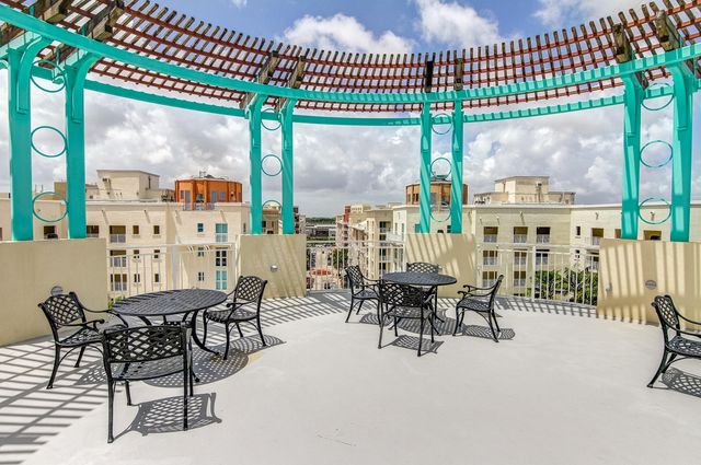 7280 SW 90th Street E313, Miami, FL 33156