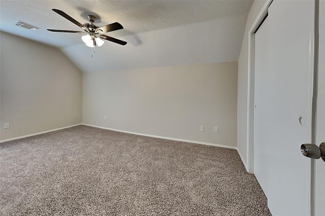 2915 Bentley Court, Pearland, TX 77584