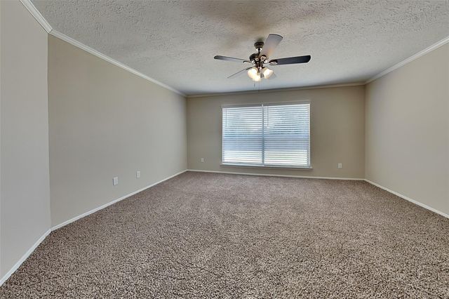 2915 Bentley Court, Pearland, TX 77584