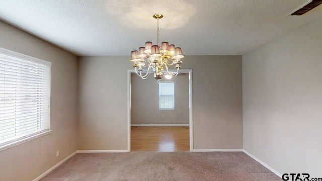 429 Holiday Ln, Tyler, TX 75703