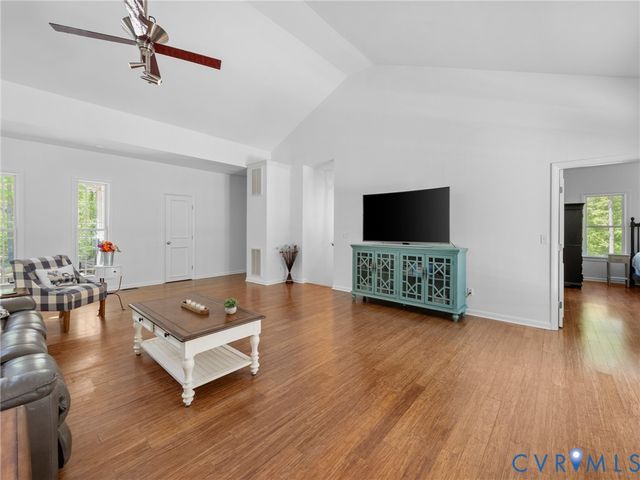 6126 Autumn Bluff Rd, Powhatan, VA 23139