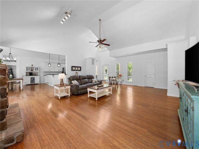 6126 Autumn Bluff Rd, Powhatan, VA 23139