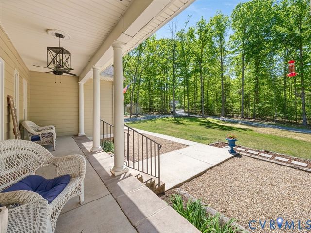 6126 Autumn Bluff Rd, Powhatan, VA 23139