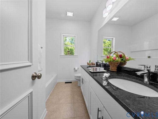 6126 Autumn Bluff Rd, Powhatan, VA 23139