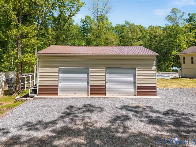 6126 Autumn Bluff Rd, Powhatan, VA 23139