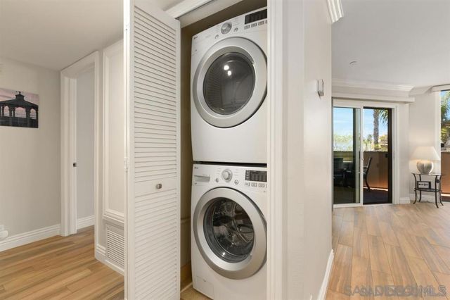 7509 Draper Ave 200, La Jolla, CA 92037