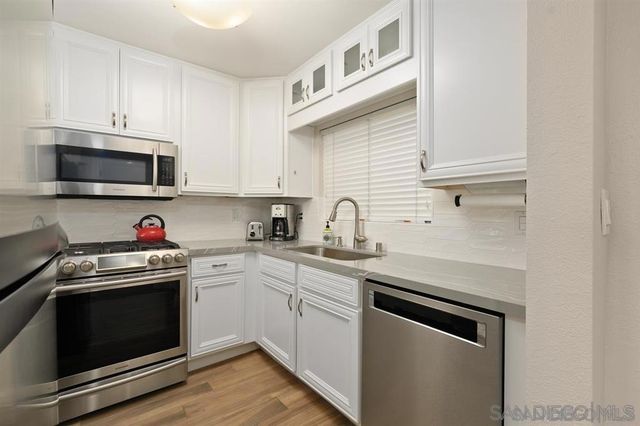 7509 Draper Ave 200, La Jolla, CA 92037