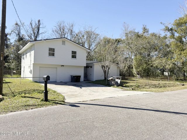 7864 MATTOX Avenue, Jacksonville, FL 32219