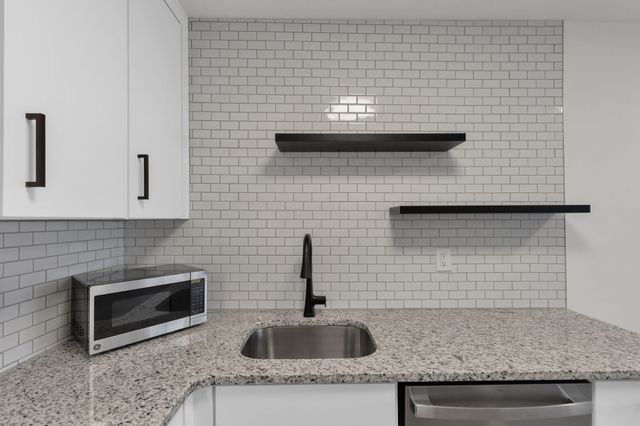 1900 Richard Jones Rd Apt A210, Nashville, TN 37215