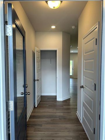 1016 Stiles Circle, Cartersville, GA 30120