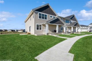 2337 Roycroft Alley, Marion, IA 52302