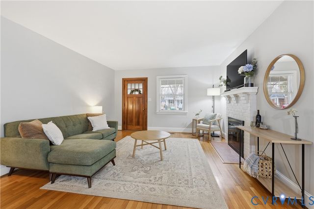 6920 Woodrow Ter, Henrico, VA 23228