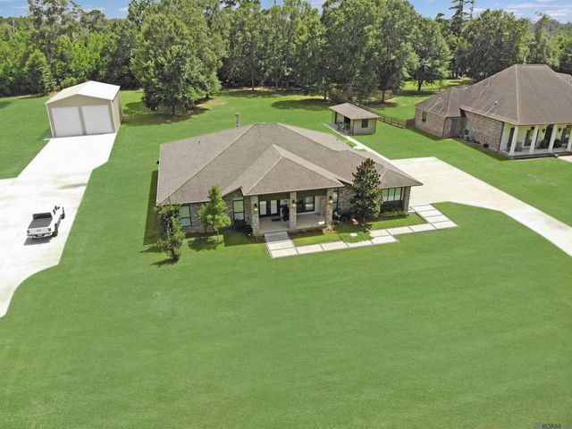 9788 Hunter Brook Ln, Denham Springs, LA 70706