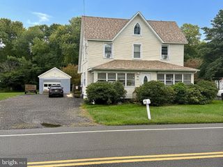623 E BAY AVE, Barnegat, NJ 08005