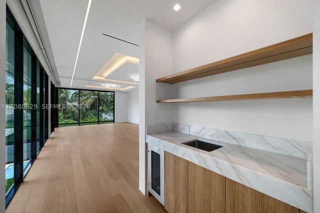 2094 Prairie Ave, Miami Beach, FL 33139