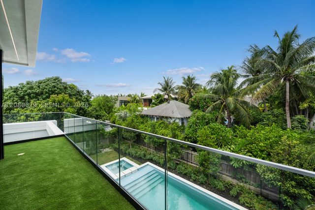 2094 Prairie Ave, Miami Beach, FL 33139