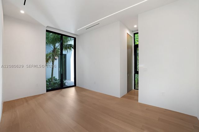 2094 Prairie Ave, Miami Beach, FL 33139