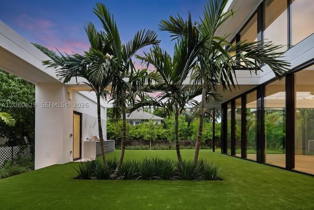 2094 Prairie Ave, Miami Beach, FL 33139