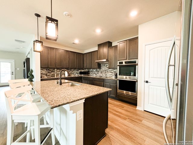 8134 Emmeline Dr,, Boerne, TX 78015