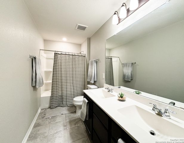 8134 Emmeline Dr,, Boerne, TX 78015