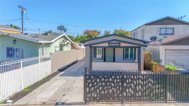 2114 E Knopf, Compton, CA 90222