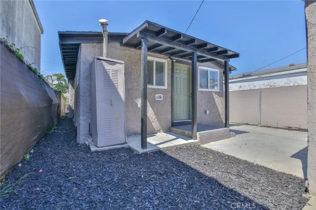 2114 E Knopf, Compton, CA 90222