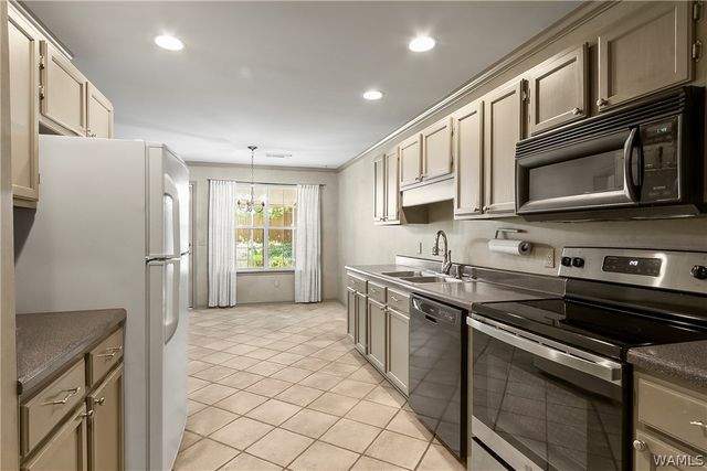 1006 Yellowhammer, Northport, AL 35476