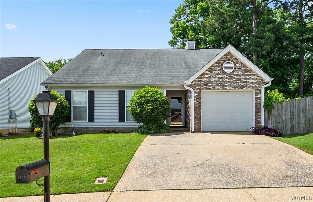 1006 Yellowhammer, Northport, AL 35476