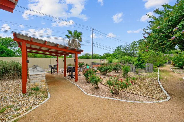 1101 Grove BLVD 208, Austin, TX 78741