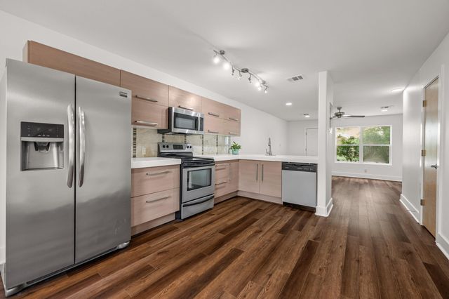1101 Grove BLVD 208, Austin, TX 78741