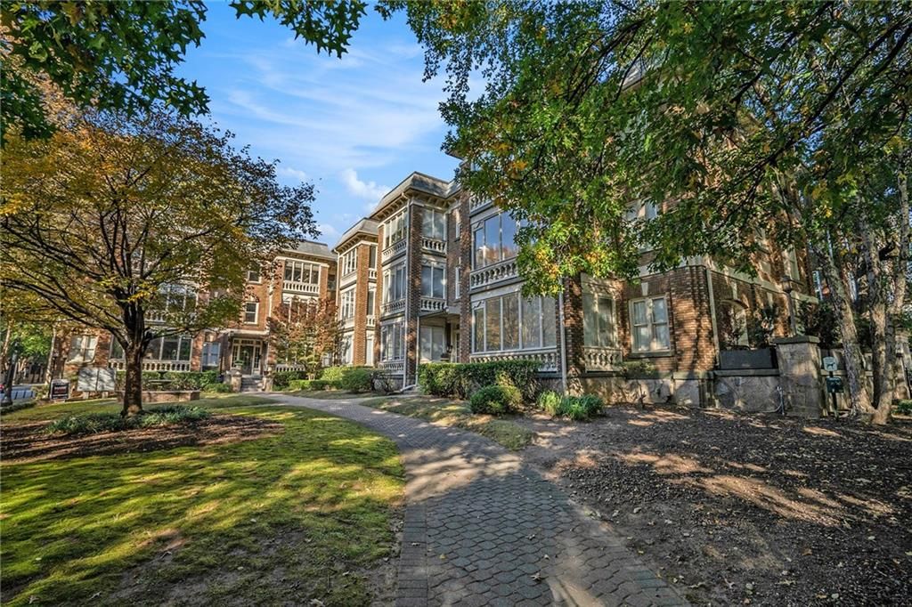 272 14th NE Street 23, Atlanta, GA 30309