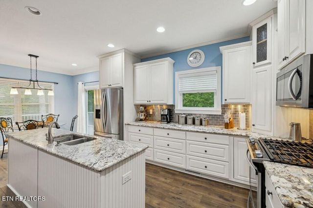 1092 Grandview Way, Jamestown, TN 38556