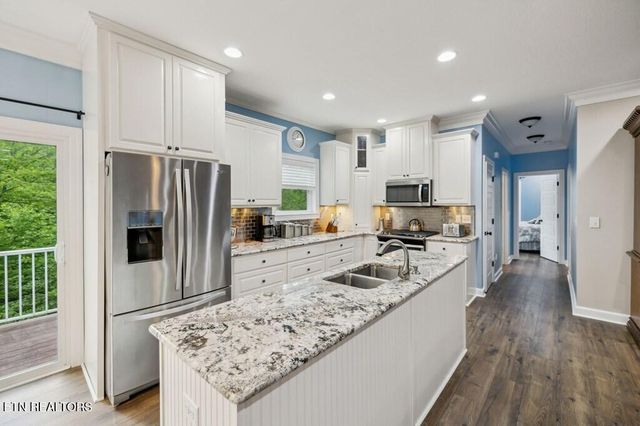 1092 Grandview Way, Jamestown, TN 38556