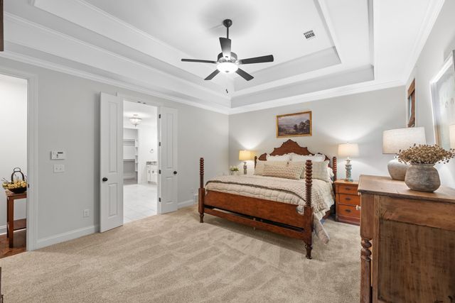 565 SAUNDERS CREEK CIR, Rossville, TN 38066