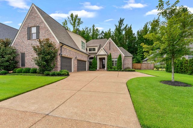 565 SAUNDERS CREEK CIR, Rossville, TN 38066