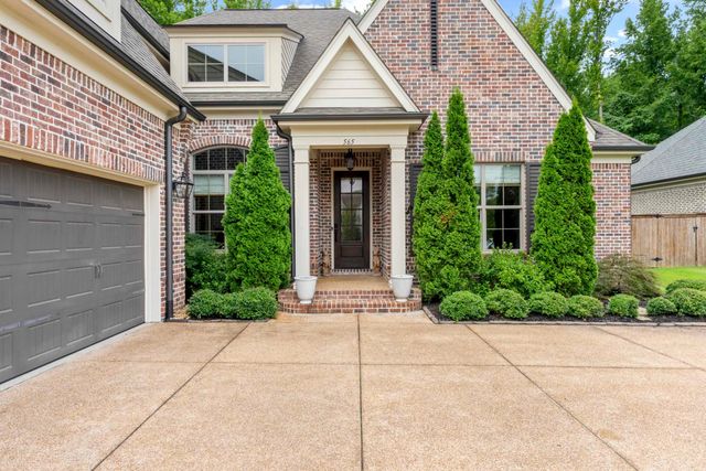 565 SAUNDERS CREEK CIR, Rossville, TN 38066