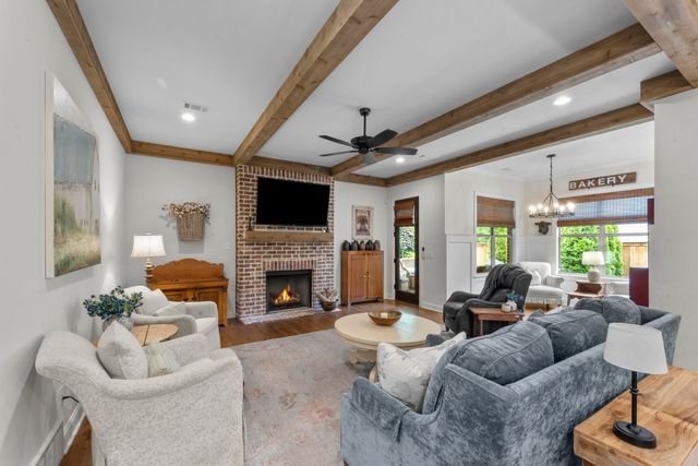 565 SAUNDERS CREEK CIR, Rossville, TN 38066