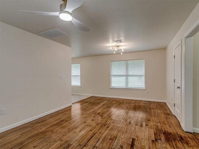 8817 NE 10th Street, Midwest City, OK 73110