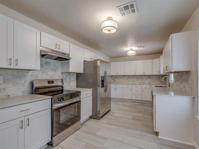 8817 NE 10th Street, Midwest City, OK 73110