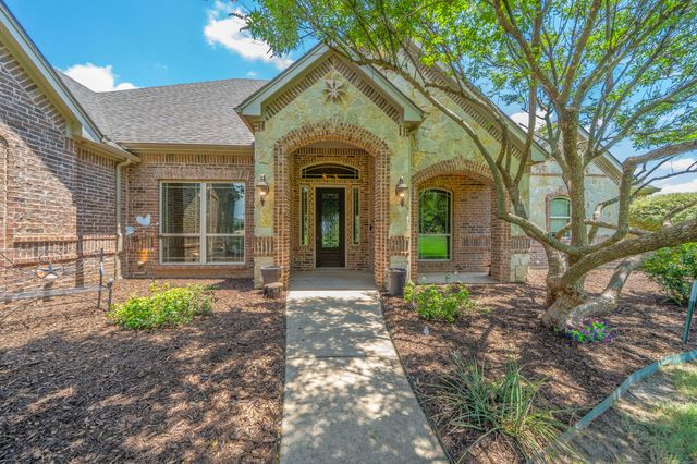 7701 Berry Road, Burleson, TX 76028