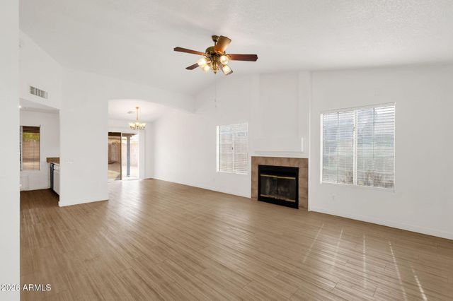 5021 N 86TH Avenue, Glendale, AZ 85305