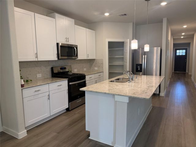 18739 Frost Ridge Drive, Crosby, TX 77532