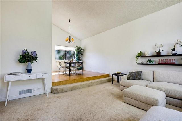 12327 Elizabeth Way, Grass Valley, CA 95949