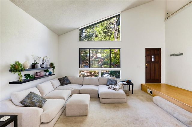 12327 Elizabeth Way, Grass Valley, CA 95949