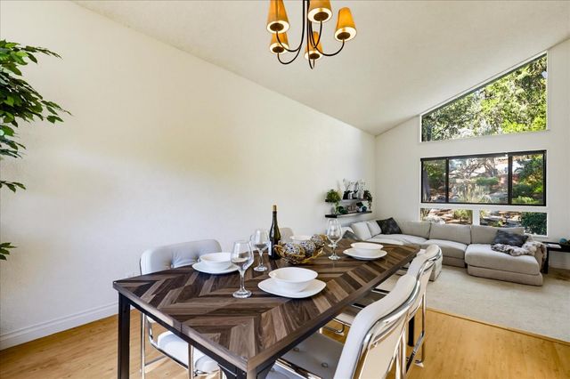 12327 Elizabeth Way, Grass Valley, CA 95949