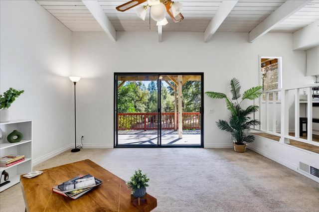 12327 Elizabeth Way, Grass Valley, CA 95949