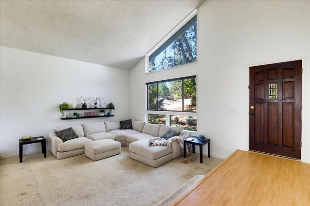 12327 Elizabeth Way, Grass Valley, CA 95949