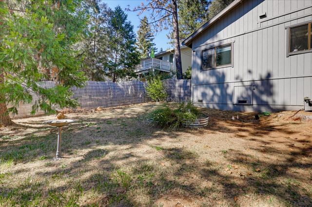 12327 Elizabeth Way, Grass Valley, CA 95949