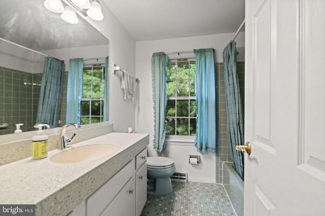 2502 SAINT CHARLES PL, Cinnaminson, NJ 08077
